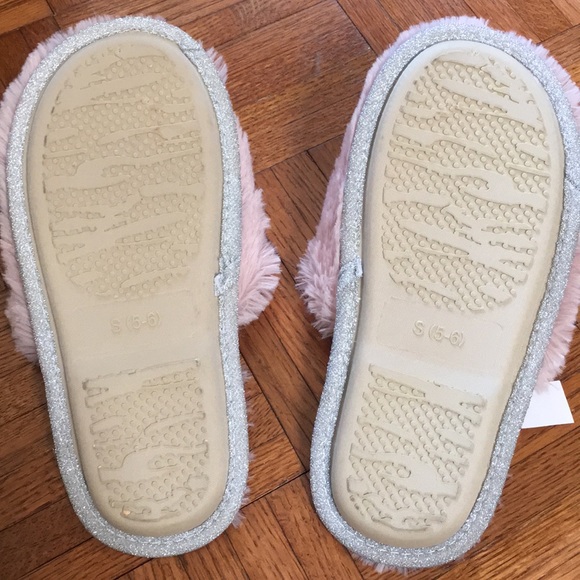 Slippers - Picture 3 of 3